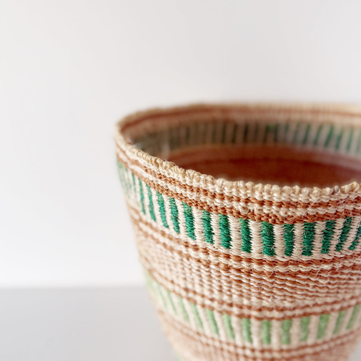 mondocherry - African fine weave basket - close