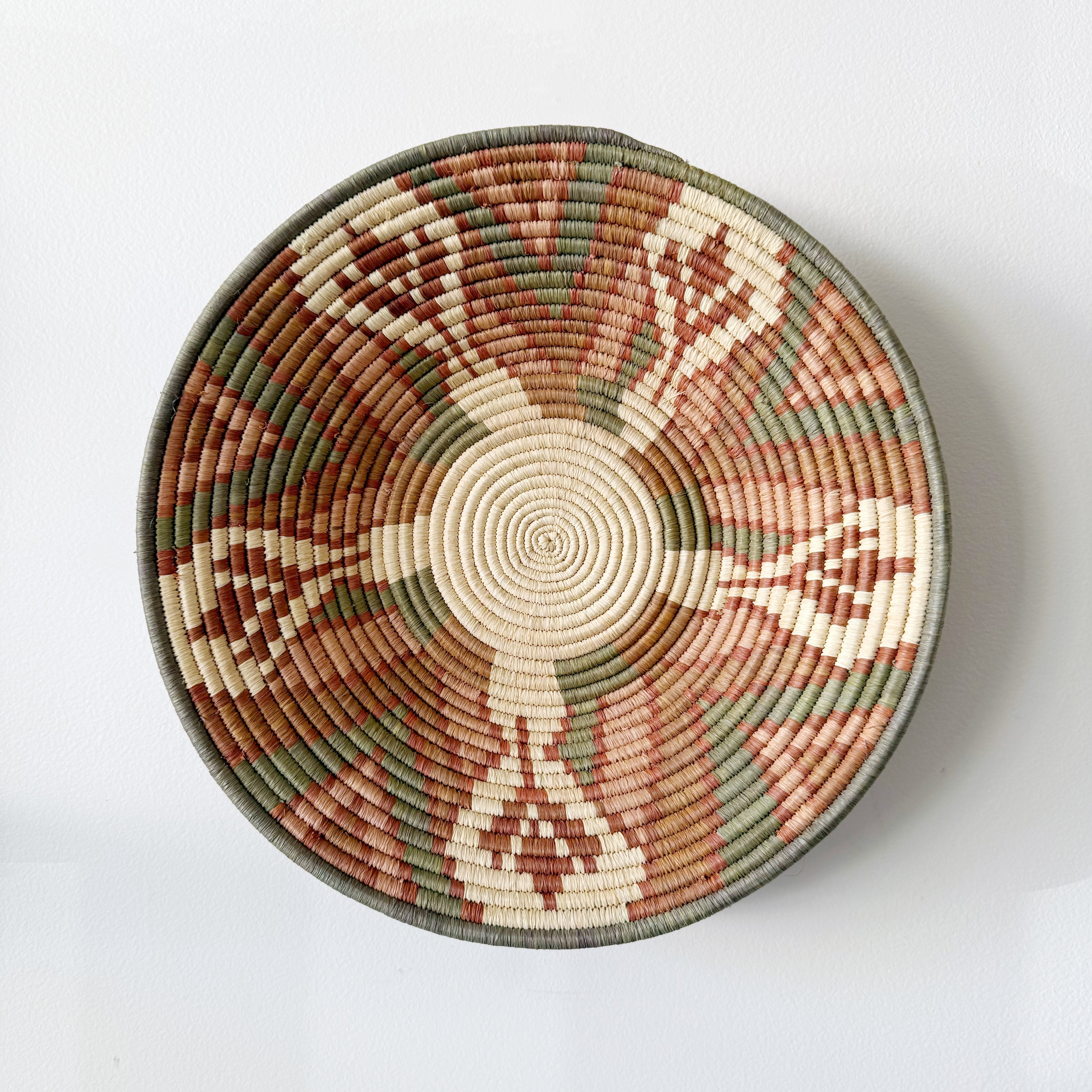"Quilt garden" woven bowl | Elevate | Large