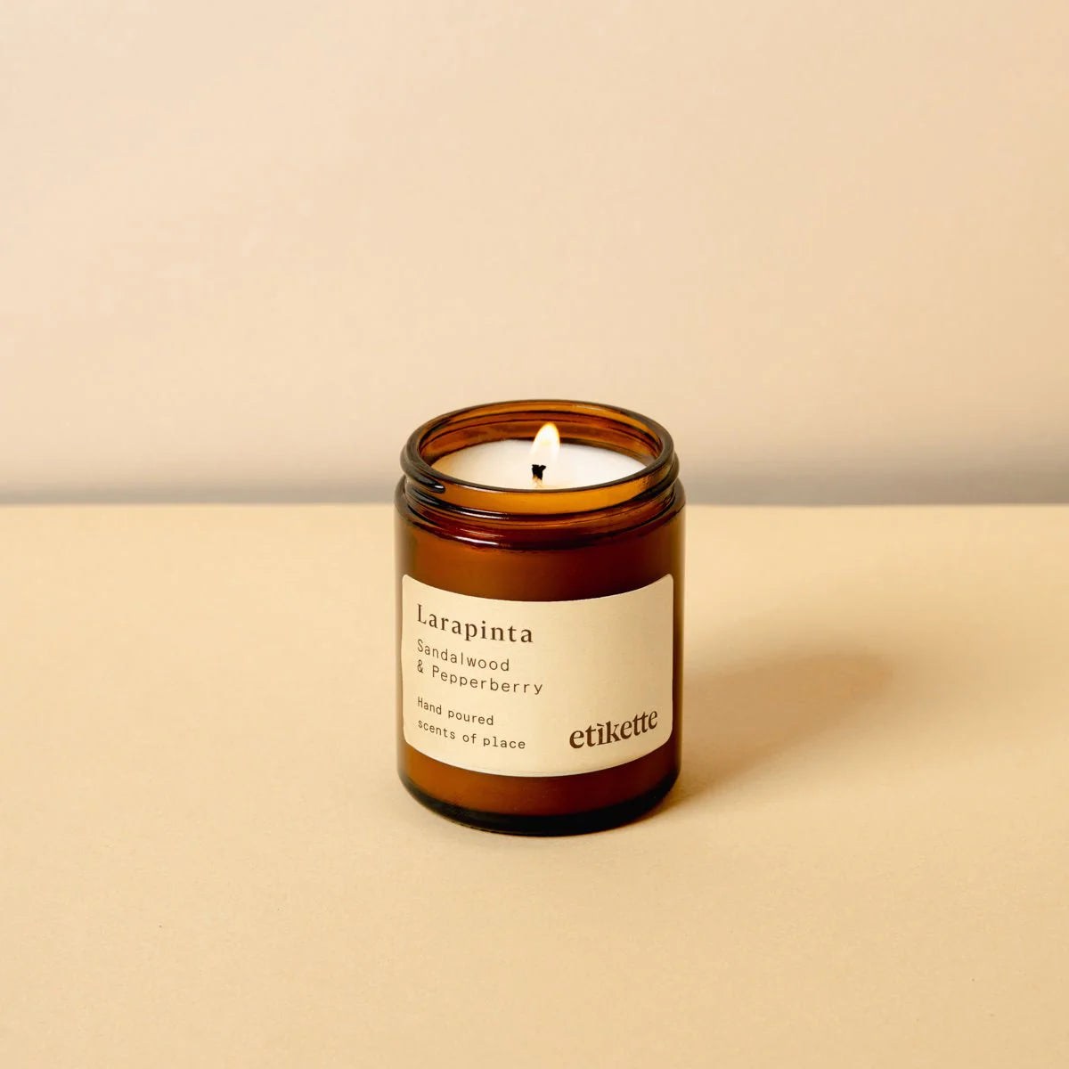 Etikette | soy candle | Larapinta Sandalwood Pepperberry | 175ml