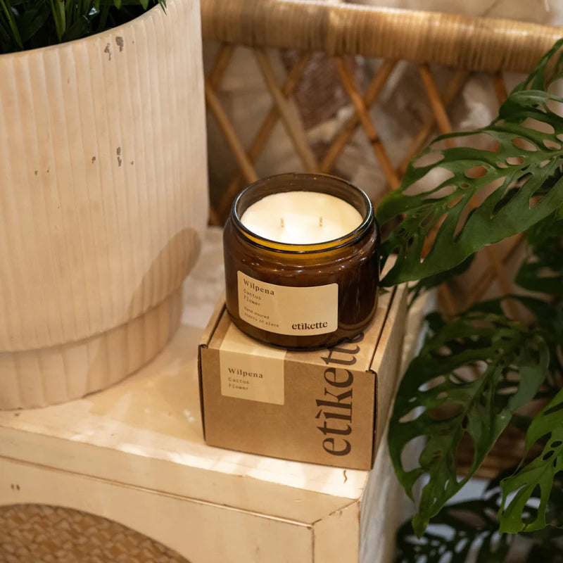 mondocherry - Etikette | soy candle | Wilpena cactus flower | 500ml - shelf