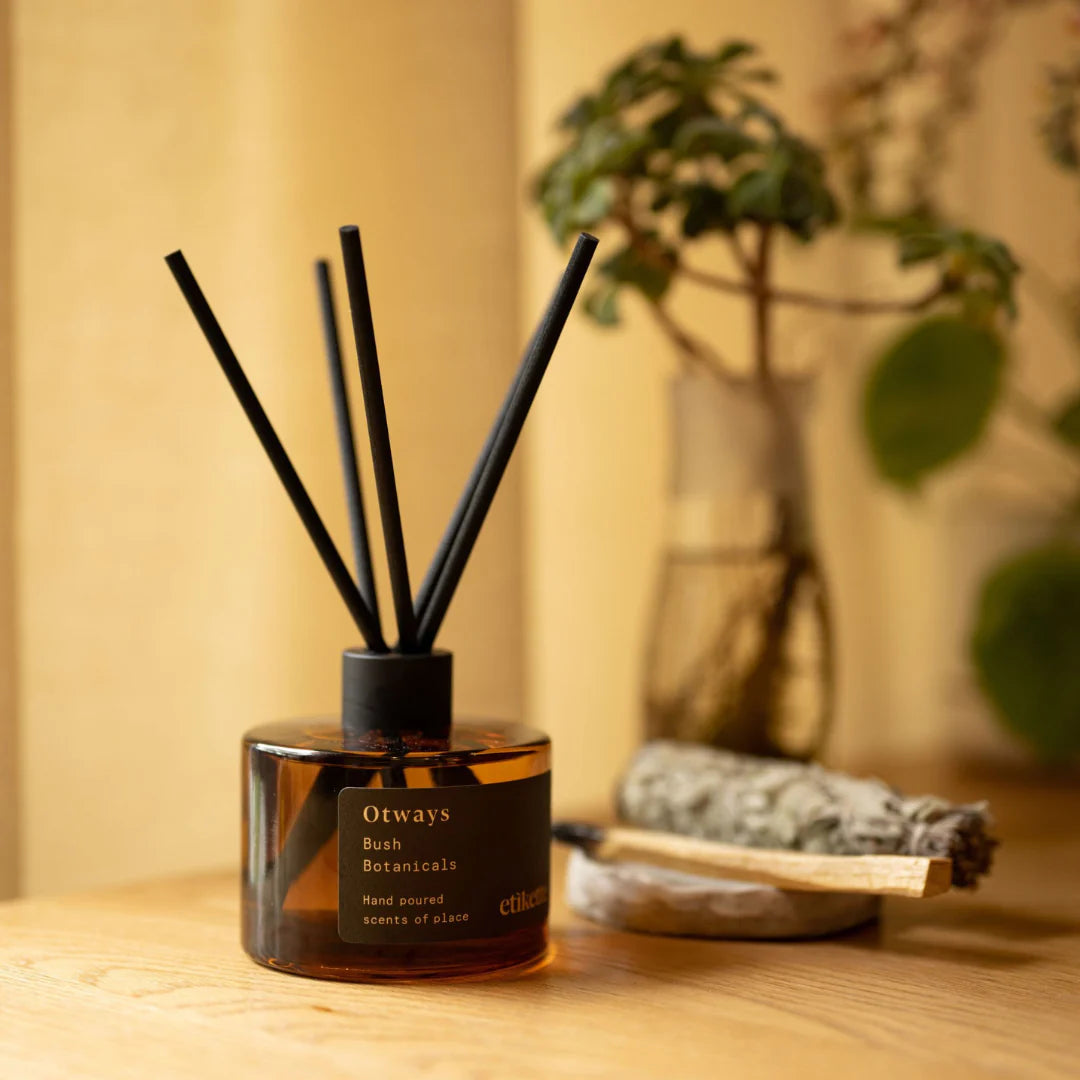 mondocherry - Etikette | eco reed diffuser | Otways bush botanicals - in situ