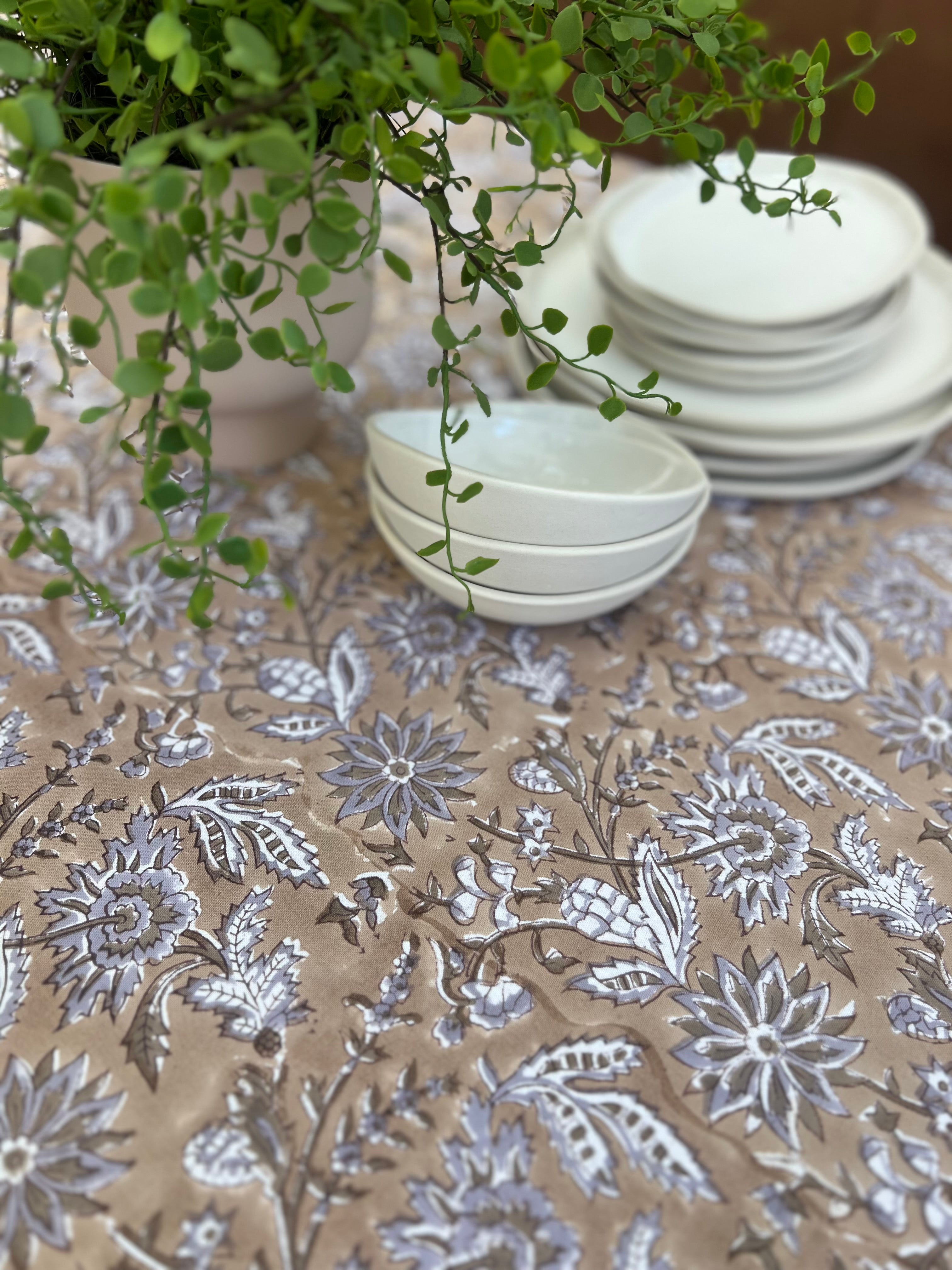 Chamois | Indian Summer cotton tablecloth | beige lavender