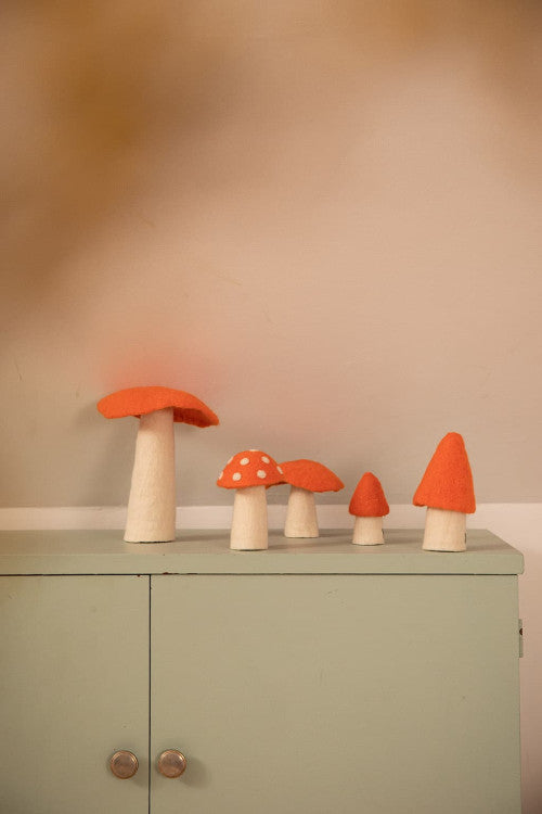 Muskhane | felt dotty mushroom | small | pure orange