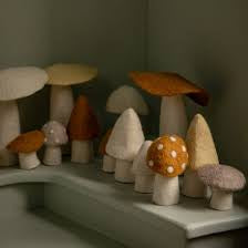 Muskhane | felt morel mushroom | large | light stone