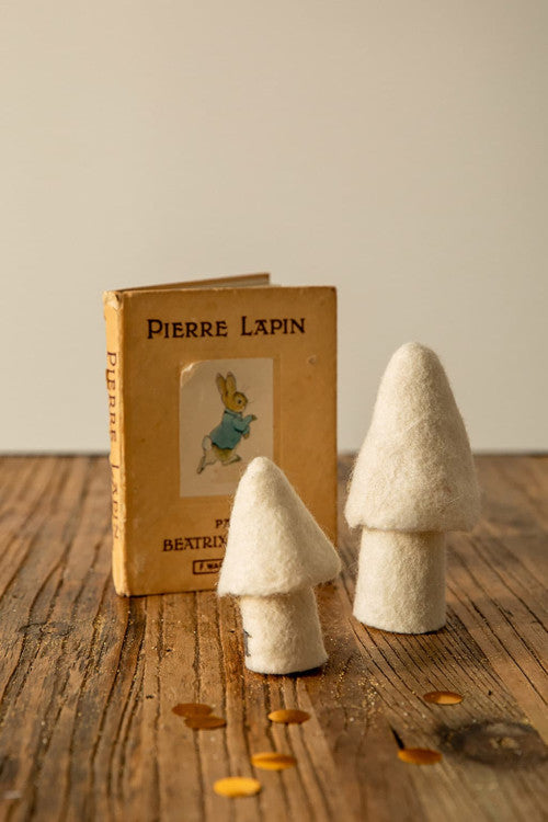 Muskhane | felt morel mushroom | large | natural