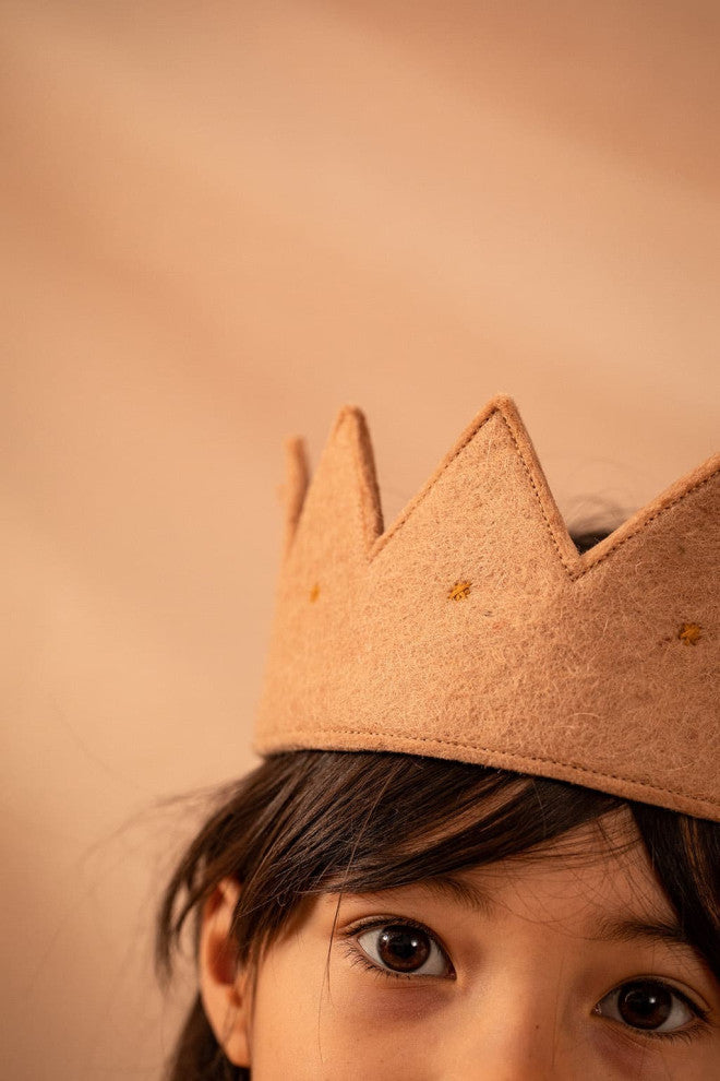 Muskhane | rani felt crown | nude