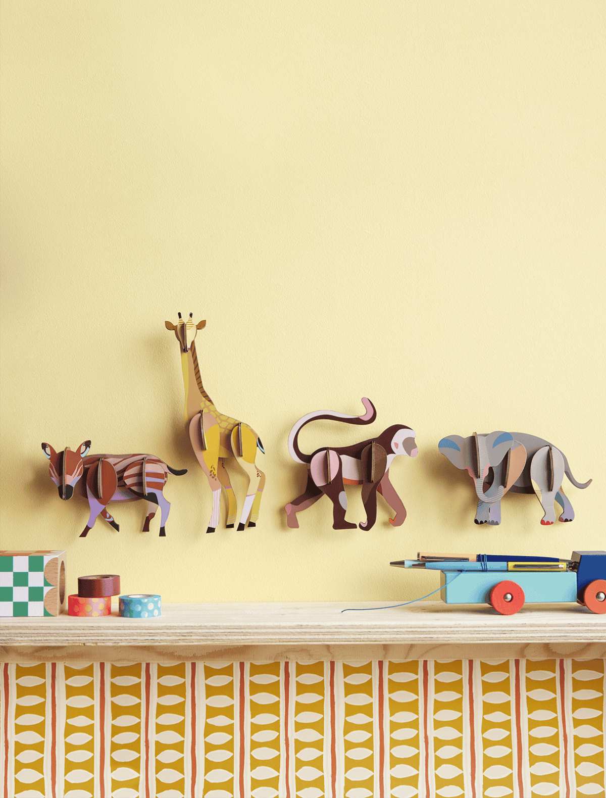 mondocherry - Studio Roof | giraffe wall hanging - display