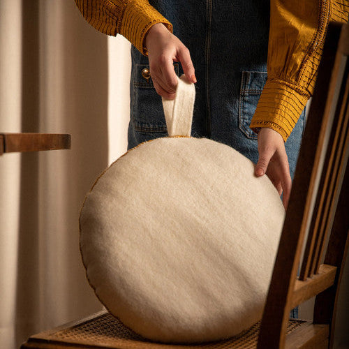 Muskhane | nomad smartie cushion | natural