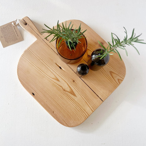 mondocherry - Ivy Alice | organic square wooden serving board | medium