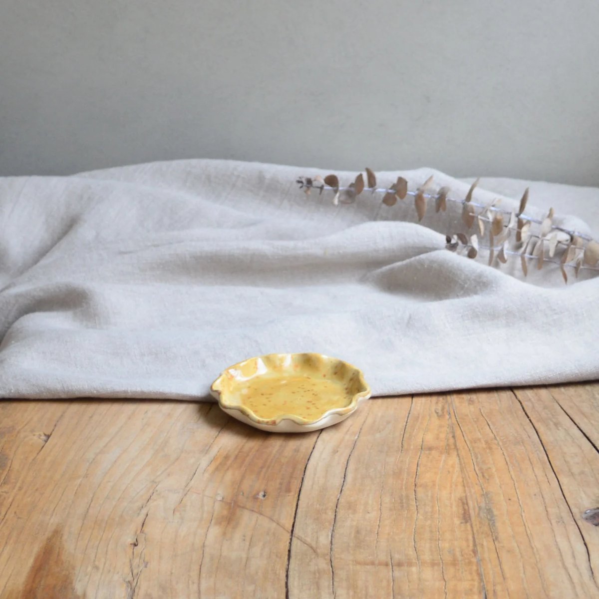 mondocherry - KW Ceramics | ruffle dish | honey | small