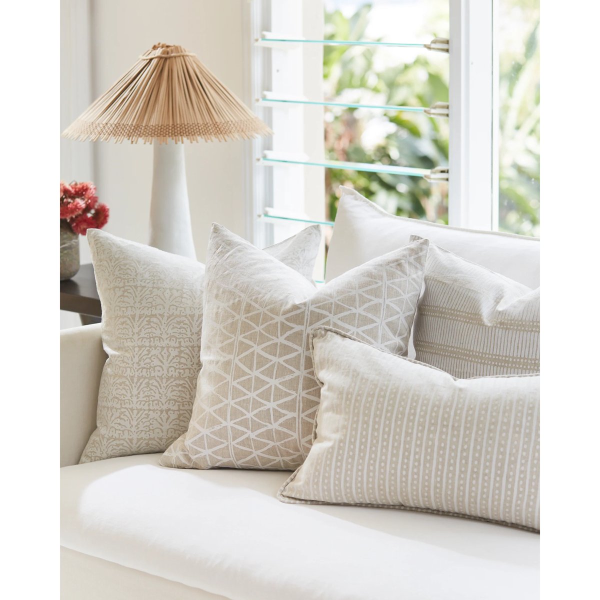 mondocherry - Walter G | Hakuro Linen cushion - chalk - sofa