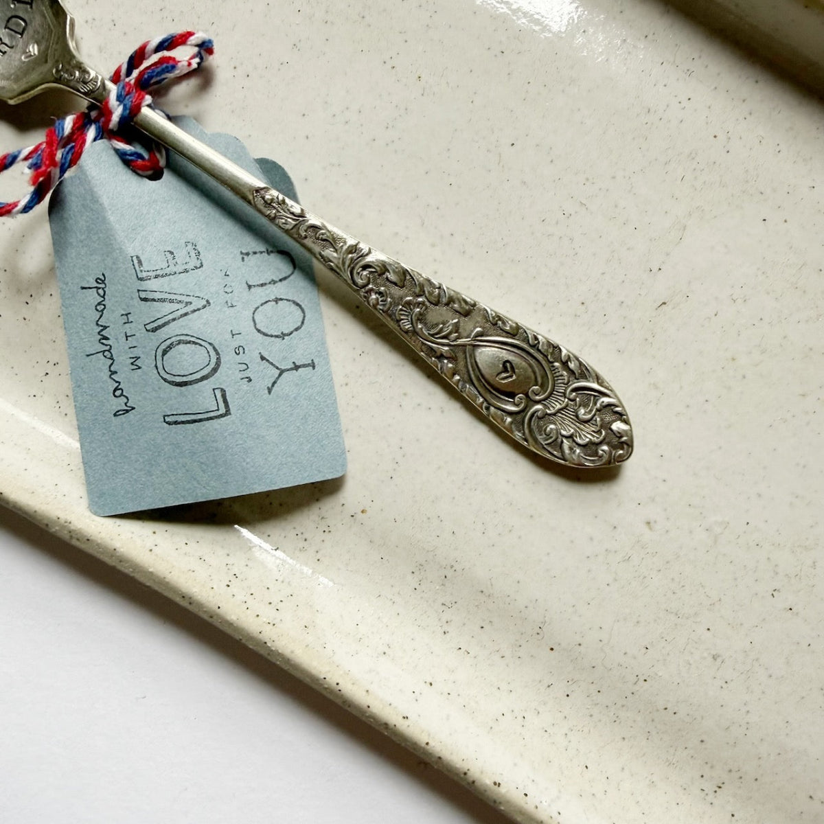 antique silverware dessert spoon "mon jadin" | mondocherry - handle