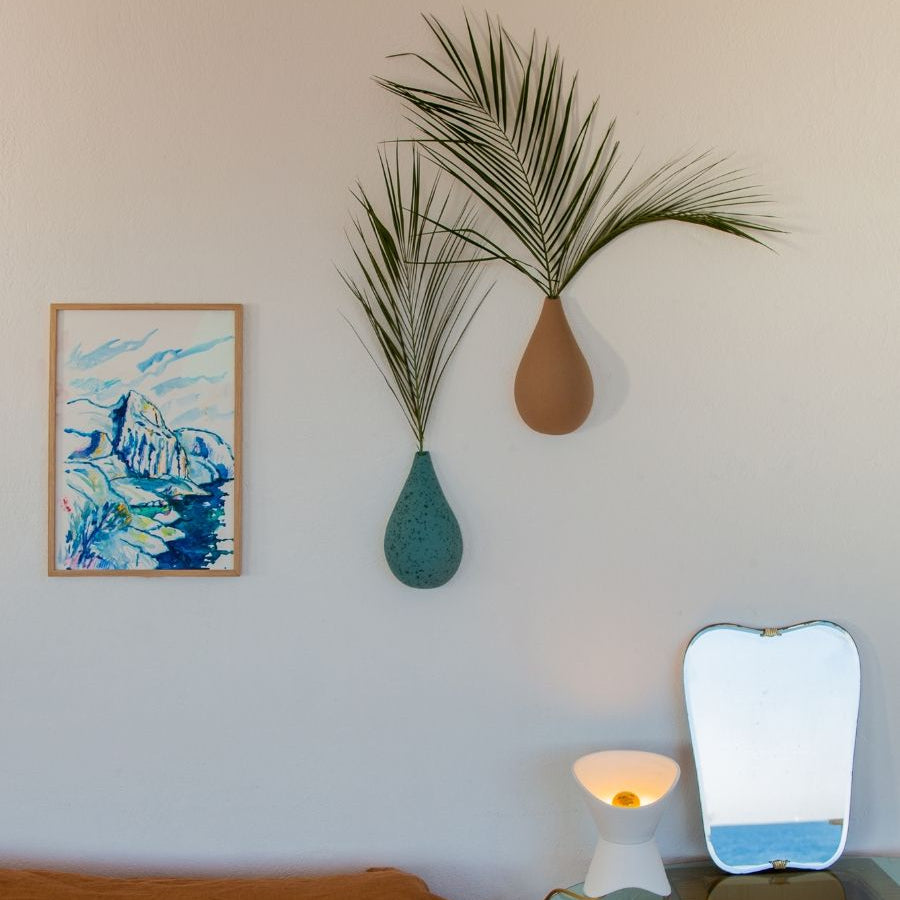 mondocherry - monochromic | bud vase ceramic wall decor | terracotta display