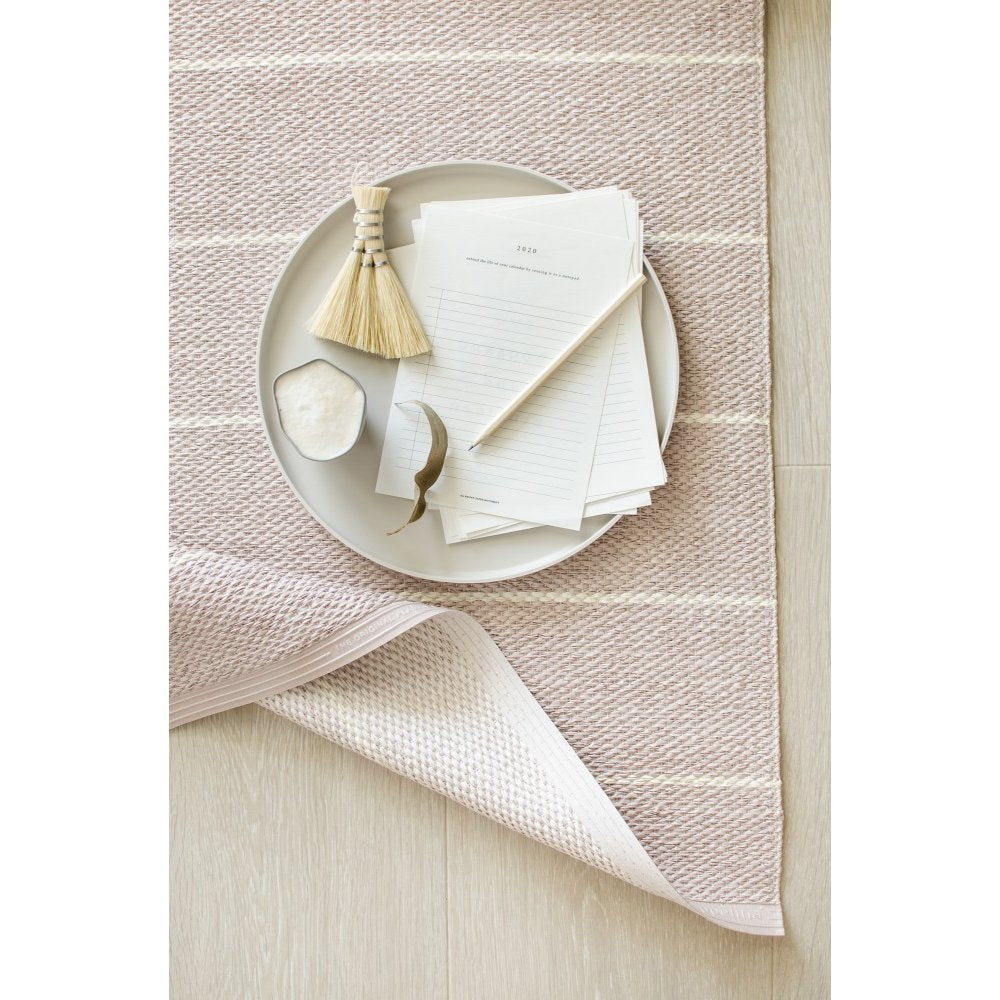 mondocherry - Pappelina | carl mat | pale rose ballet - 70cm x 90cm - setting