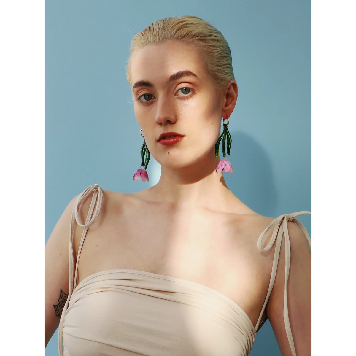 mondocherry - Wolf & Moon | tulip hoop statement earrings lavender - wear