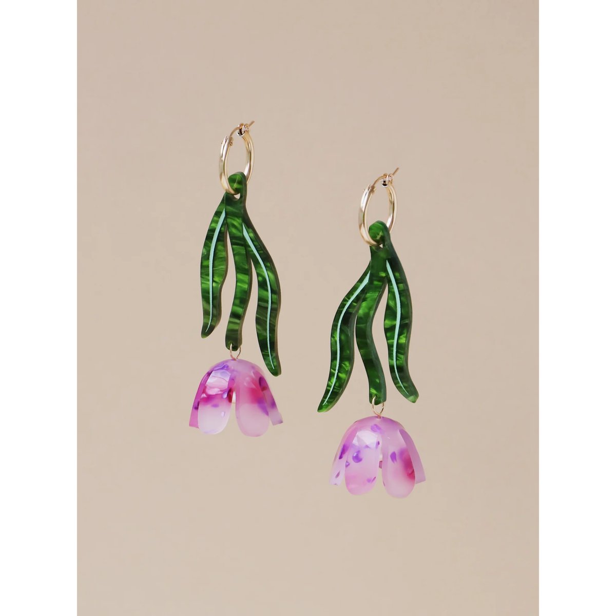 mondocherry - Wolf & Moon | tulip hoop statement earrings lavender