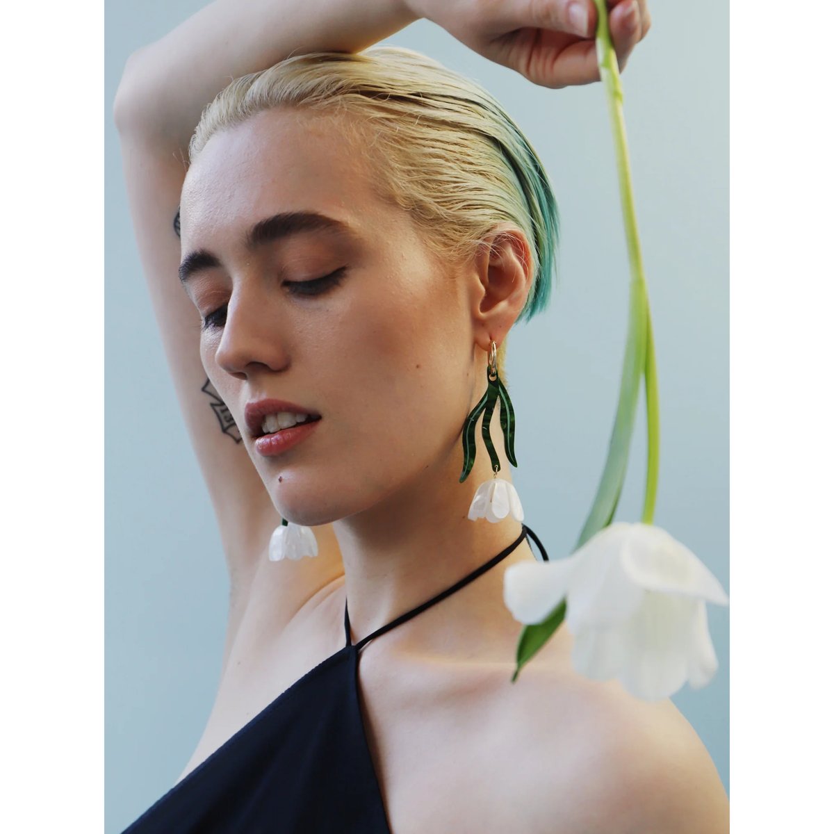 mondocherry - Wolf & Moon | tulip hoop statement earrings white - model