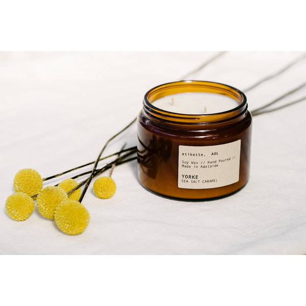 Etikette soy candle | yorke sea salt caramel | 500ml