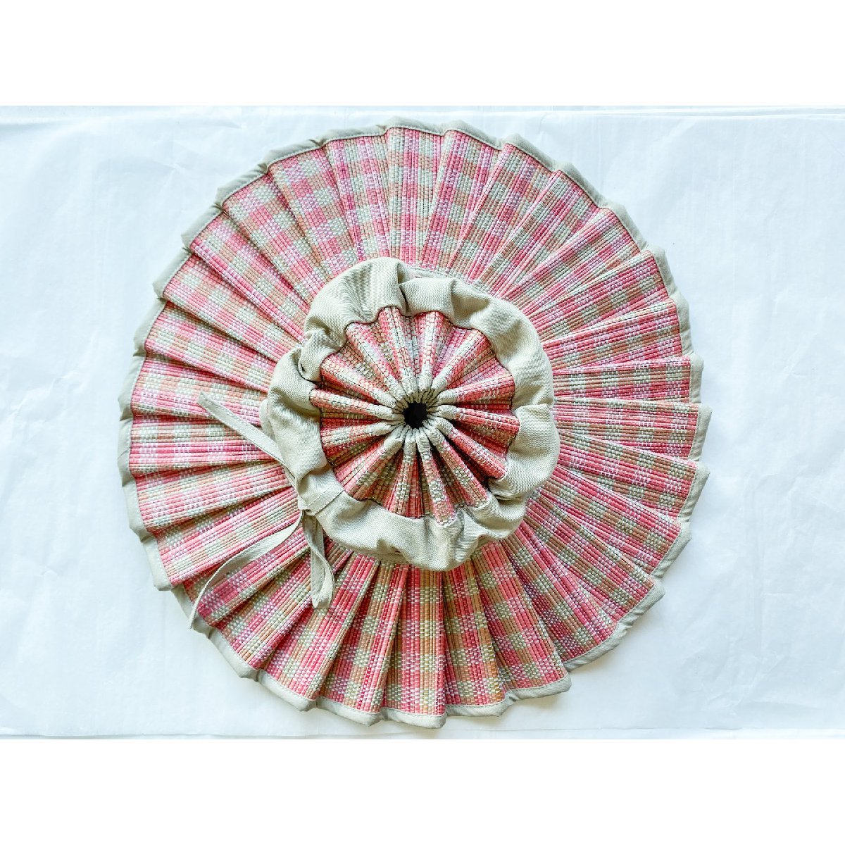 Lorna Murray | "Island Capri" hat | pink scallop | child - top
