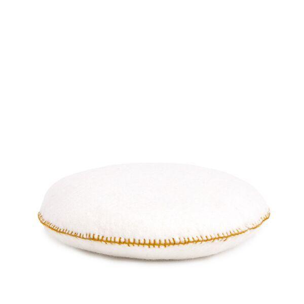 Muskhane | smartie cushion | natural