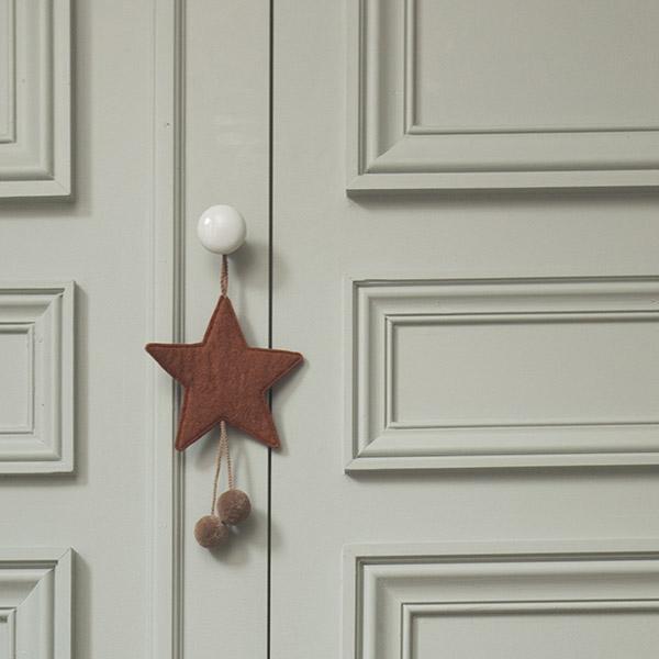 Muskhane | felt pom pom star decoration | natural-pollen - door