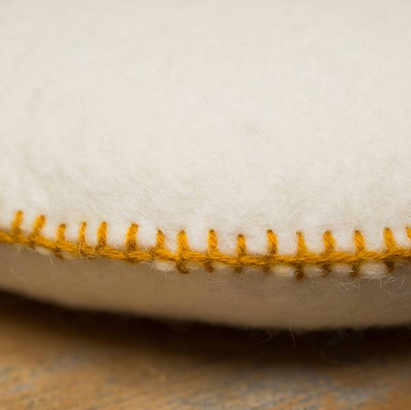 Muskhane | nomad smartie cushion | ultra rose