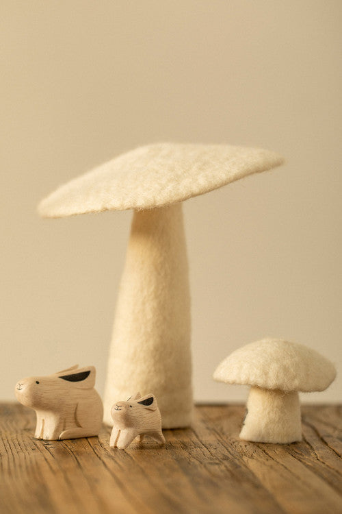 Muskhane | felt mushroom | XL | natural