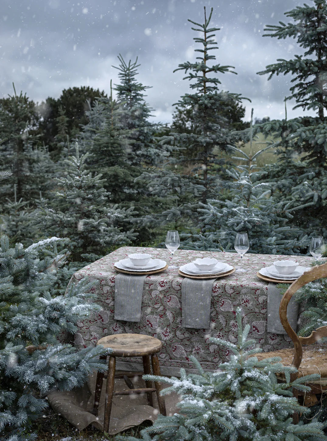 mondocherry - Pomegranate Linen Tablecloth | green - forrest setting