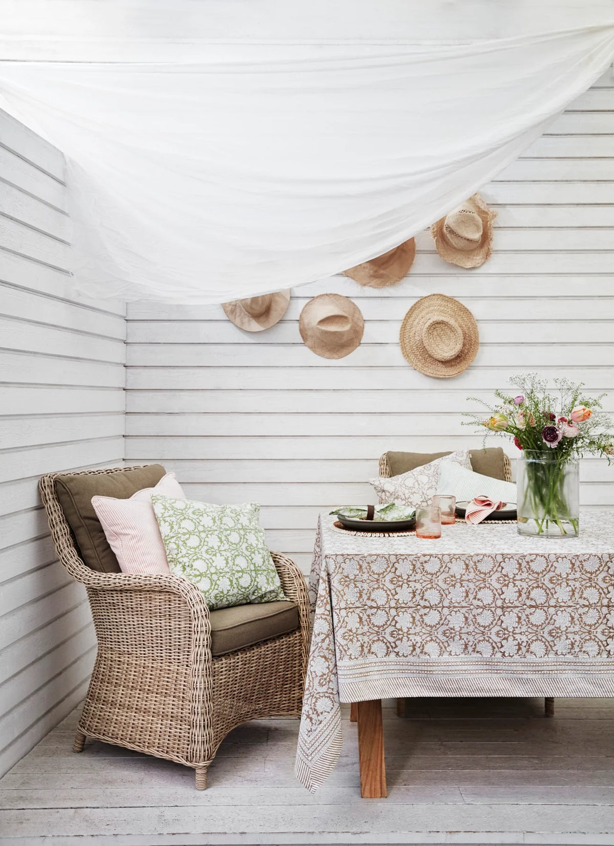 mondocherry - cotton striped cushion - rose - chair