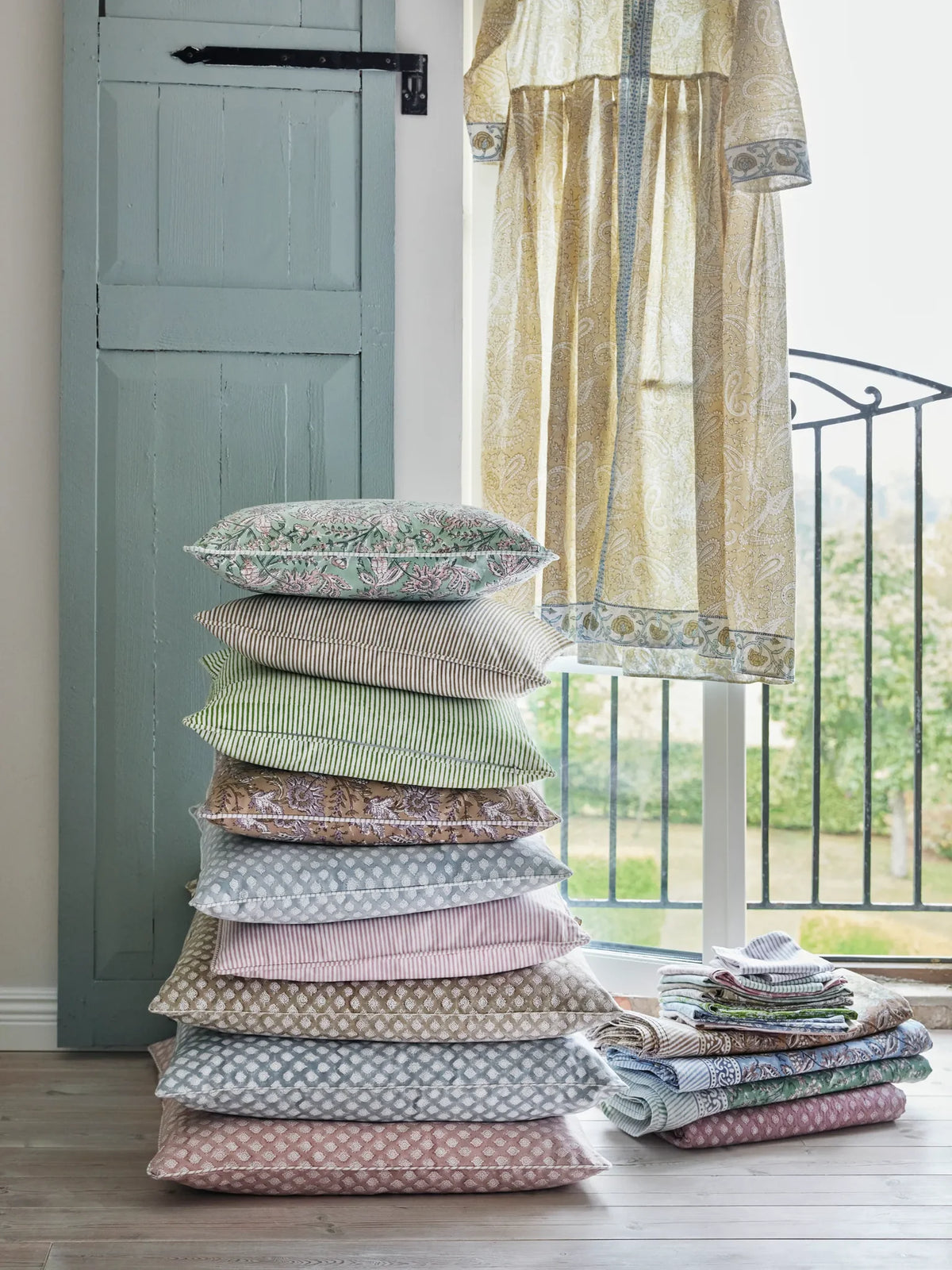 mondocherry - cotton striped cushion - rose - pile