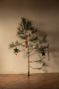 Muskhane | felt pom pom star decoration | olive-pollen