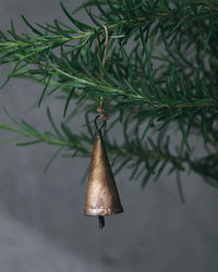 mondocherry - Fog Linen Work | pointed bell decoration | medium - tree