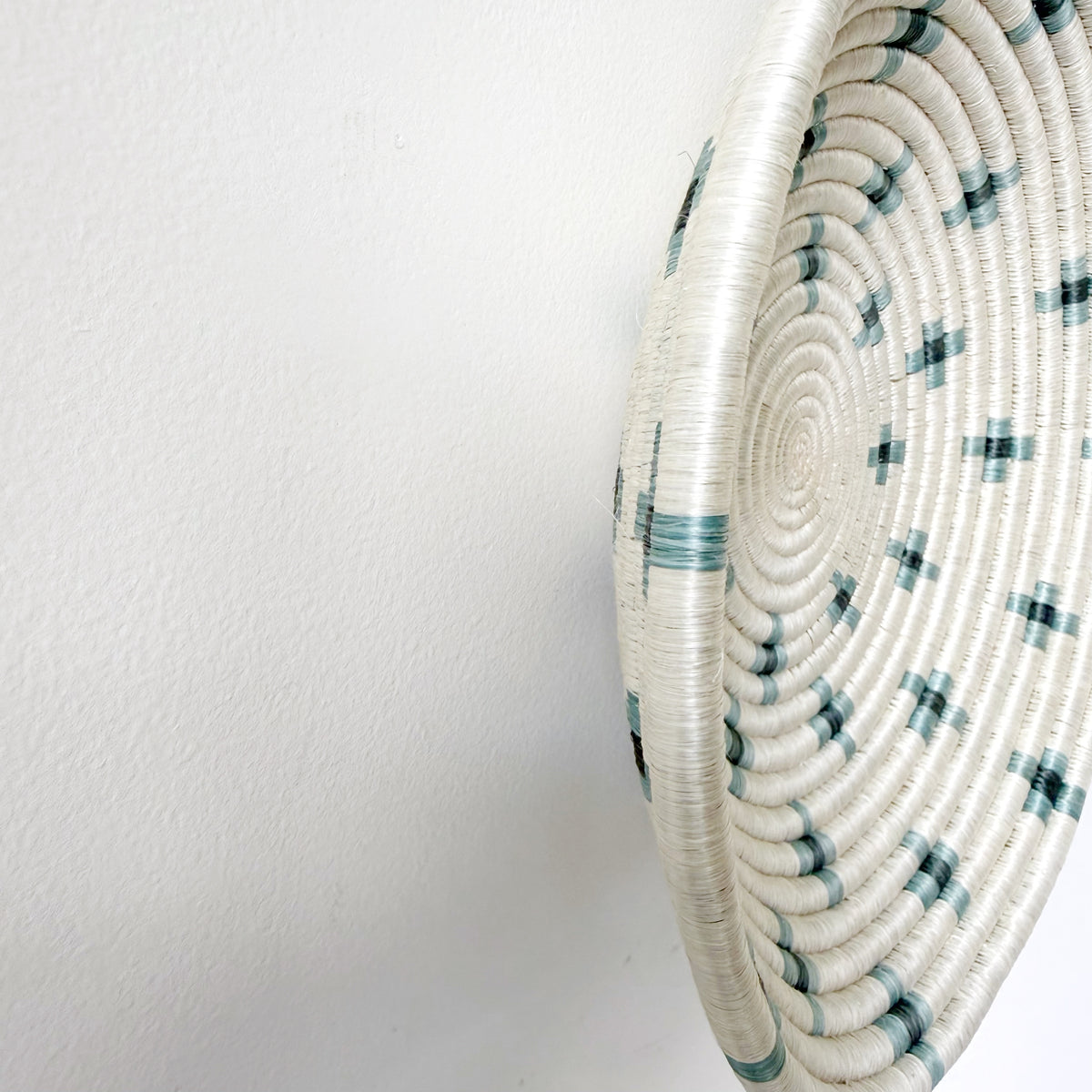 "Coastal" woven bowl | XL | delicate #1