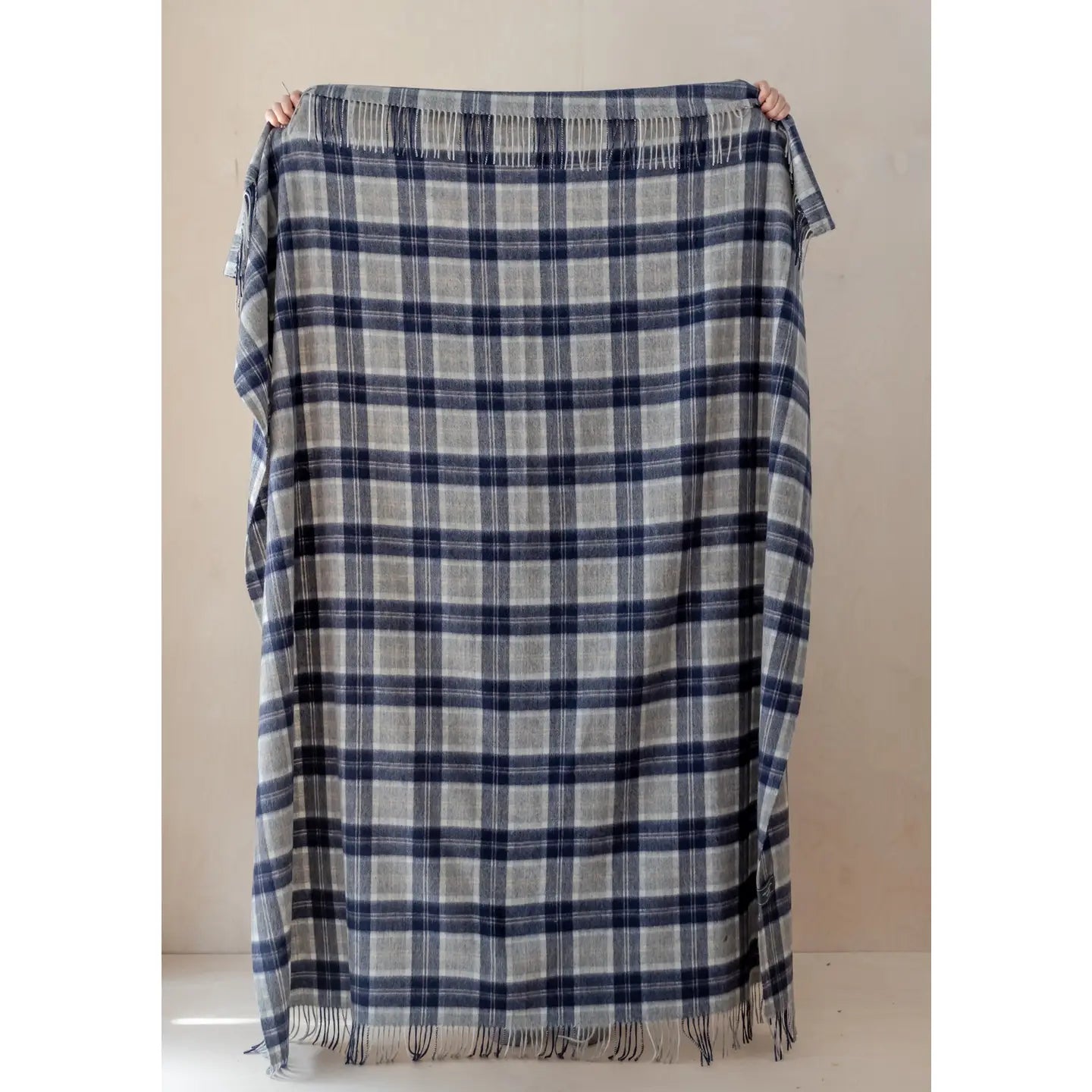 TBCo | lambswool blanket | Bannockbane silver tartan