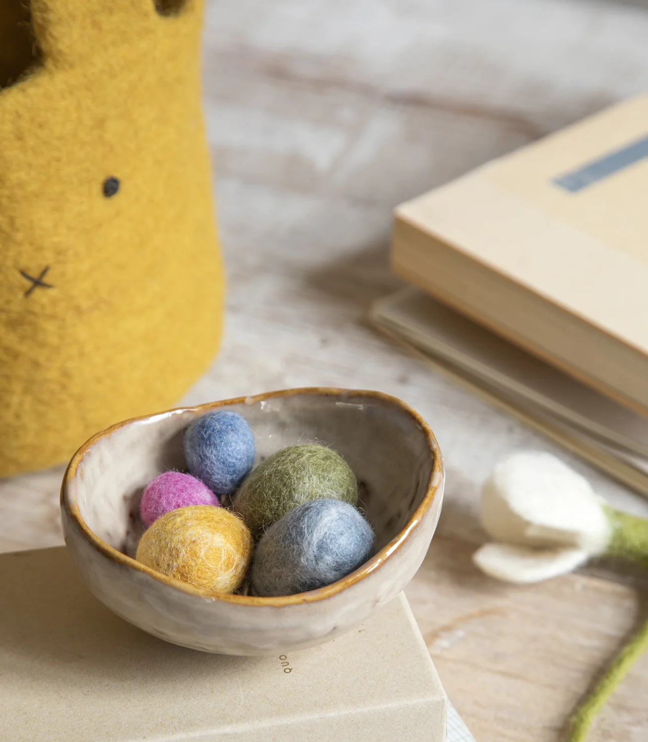 mondocherry - Gry & Sif | felt egg decorations | marble - bowl