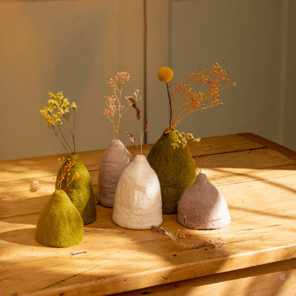 Muskhane | felt tinkerbell vase set | anise