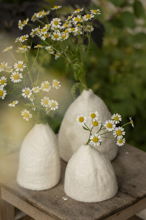 Muskhane | felt tinkerbell vase set | natural