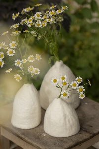 Muskhane | felt tinkerbell vase set | natural