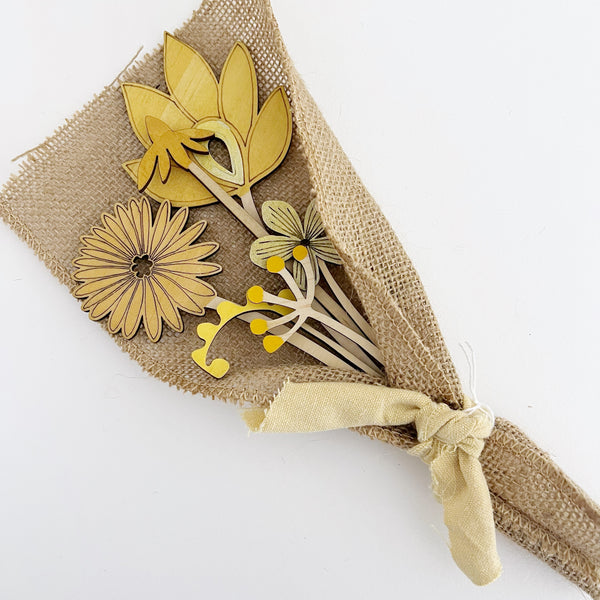 mondocherry - Branch & Bloom | Signature bouquet | ochre