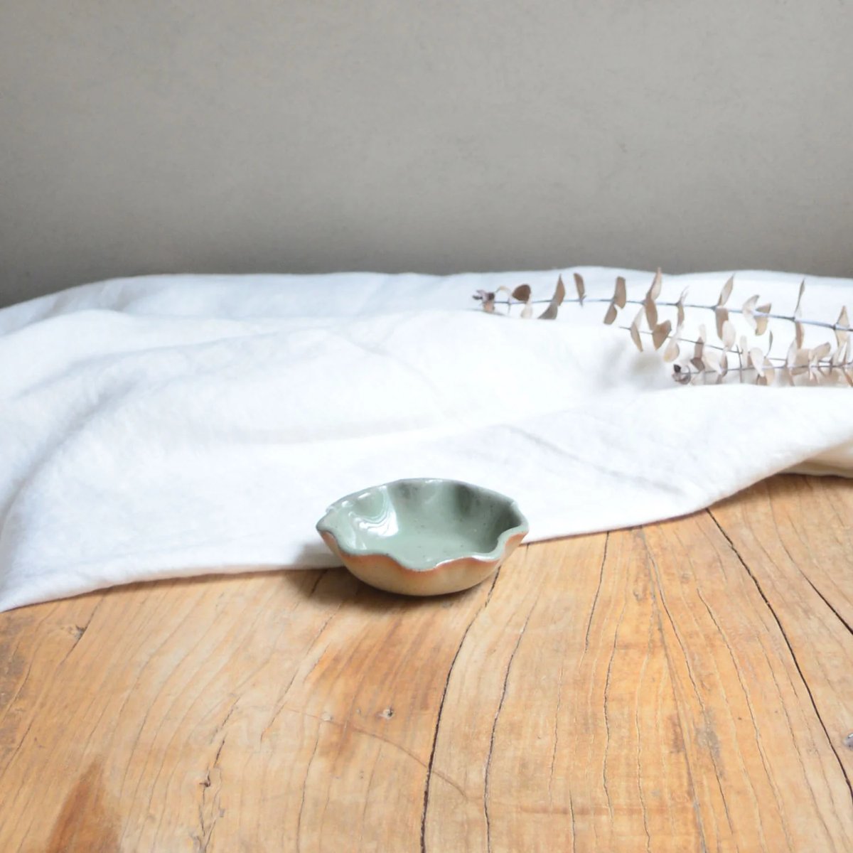 mondocherry - KW Ceramics | ruffle bowl  | sage | small