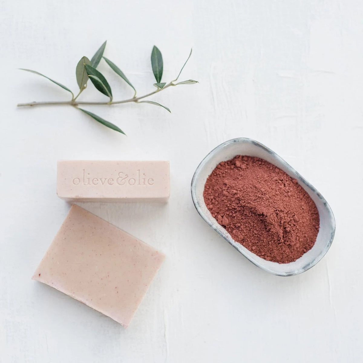 Olieve and Olie | soap bar (set of 3) | rose geranium pink clay - display