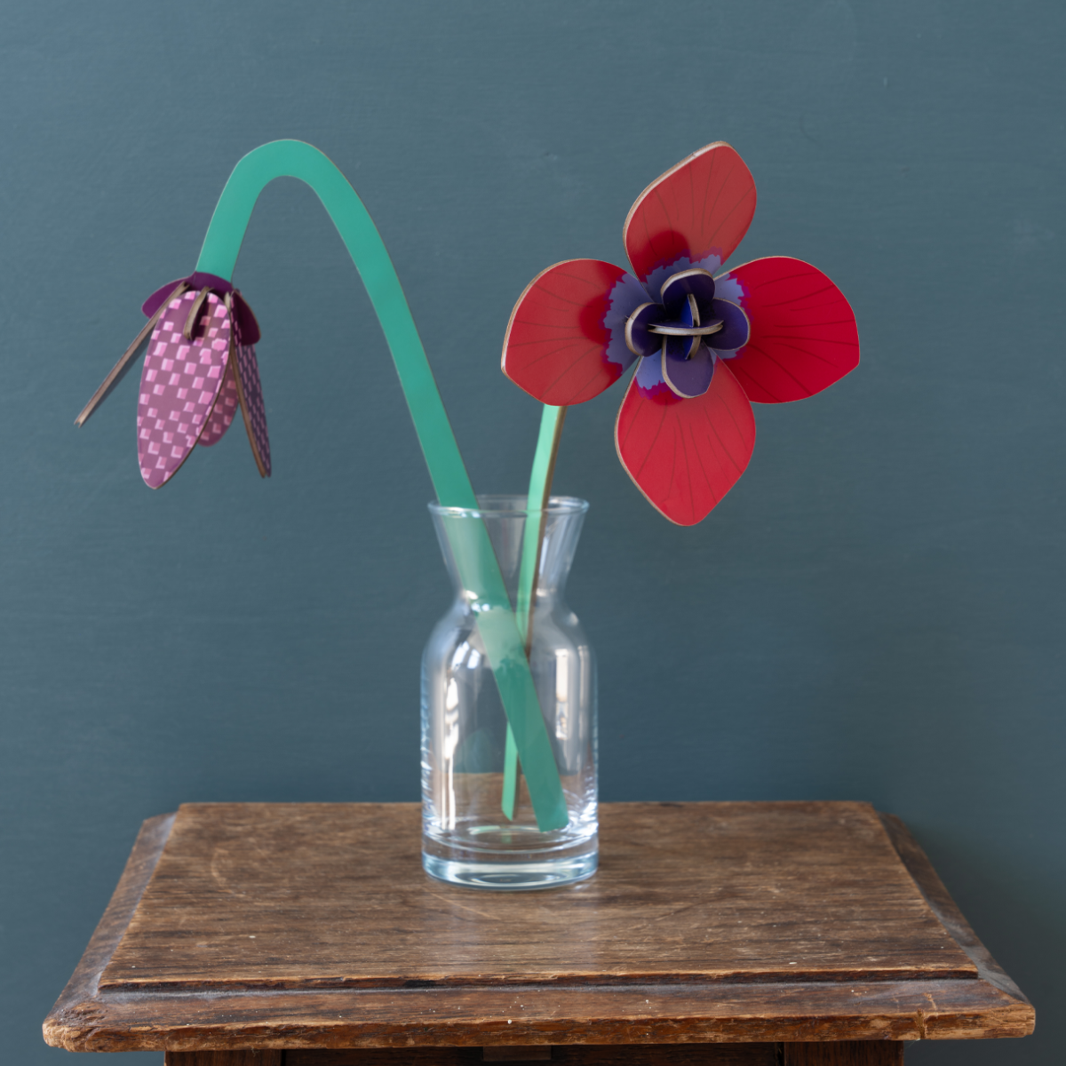 mondocherry - Studio Roof | everlasting flowers | checkered lily - vase