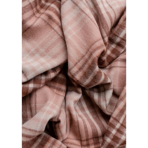 mondocherry - TBCo lambswool blanket - blush gradient - check - close