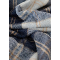 TBCo | recycled wool picnic blanket in bannockbane tartan - close
