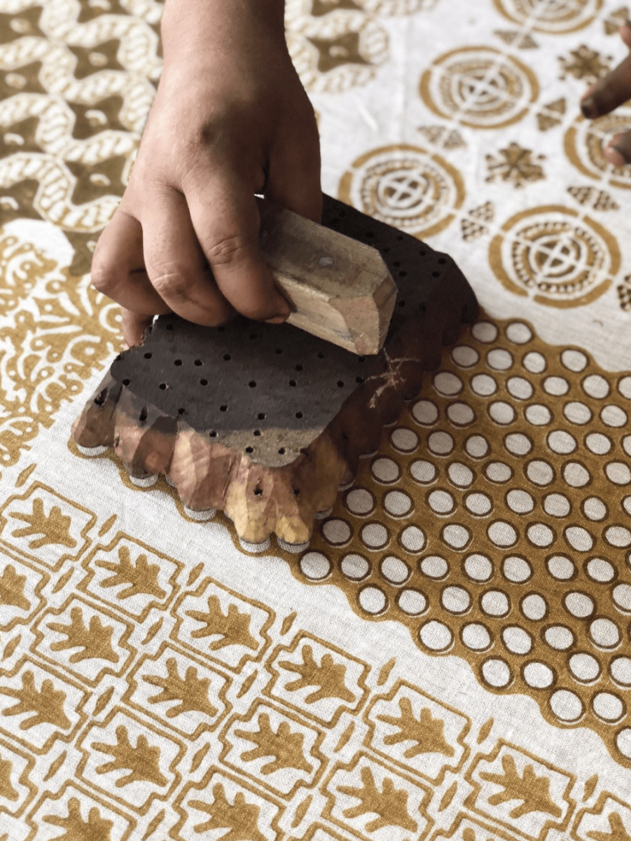 mondocherry - Walter G | cotton quilt | madhavi elm  - block printing