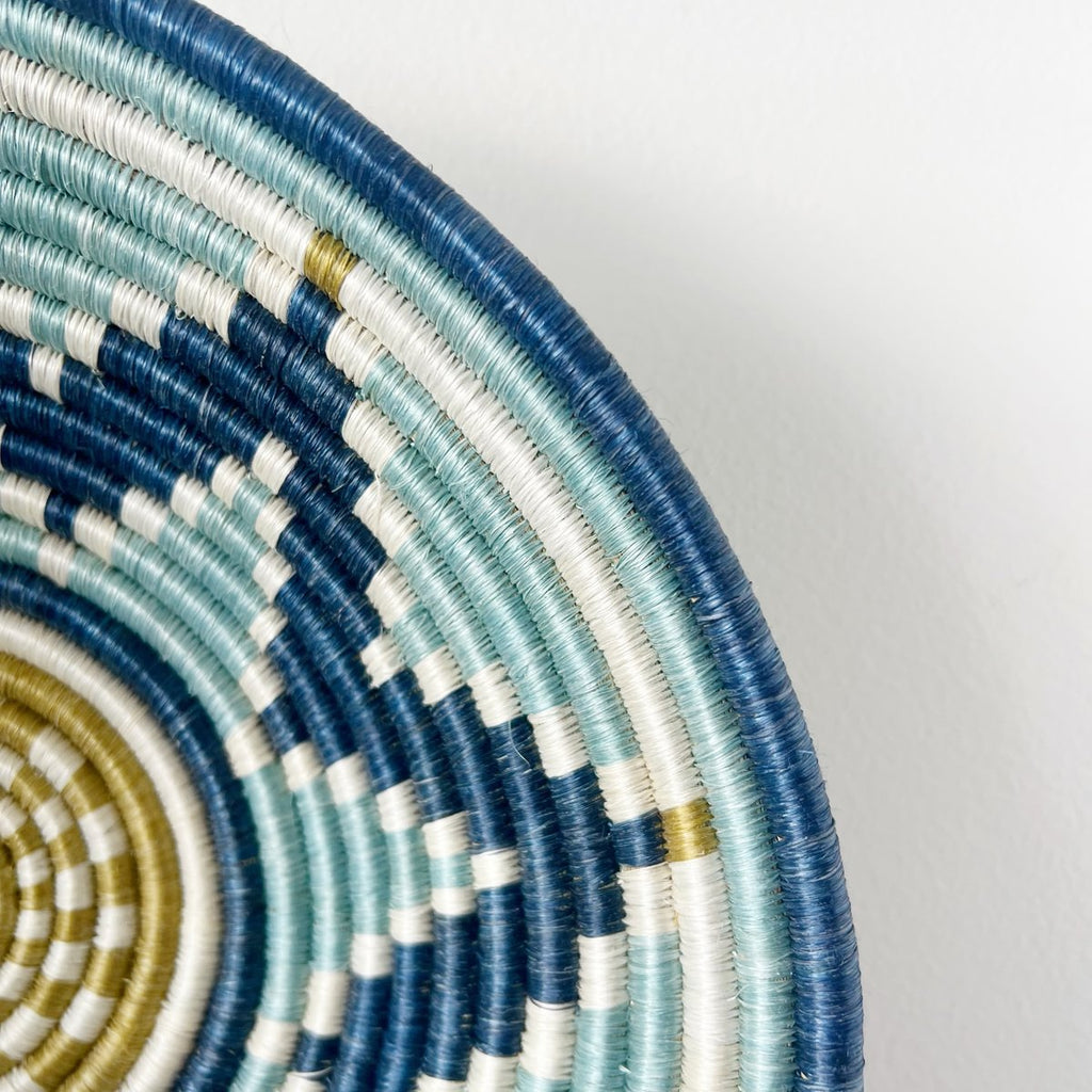 "Akagera" african woven bowl | silver blue | large - mondocherry - close