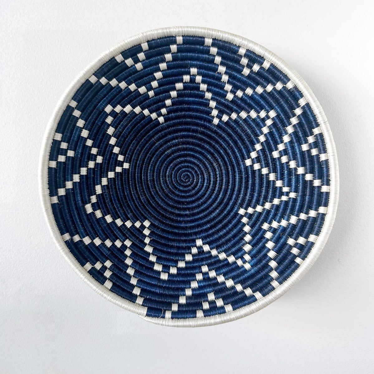 "Byumba" african woven bowl | navy | large - mondocherry