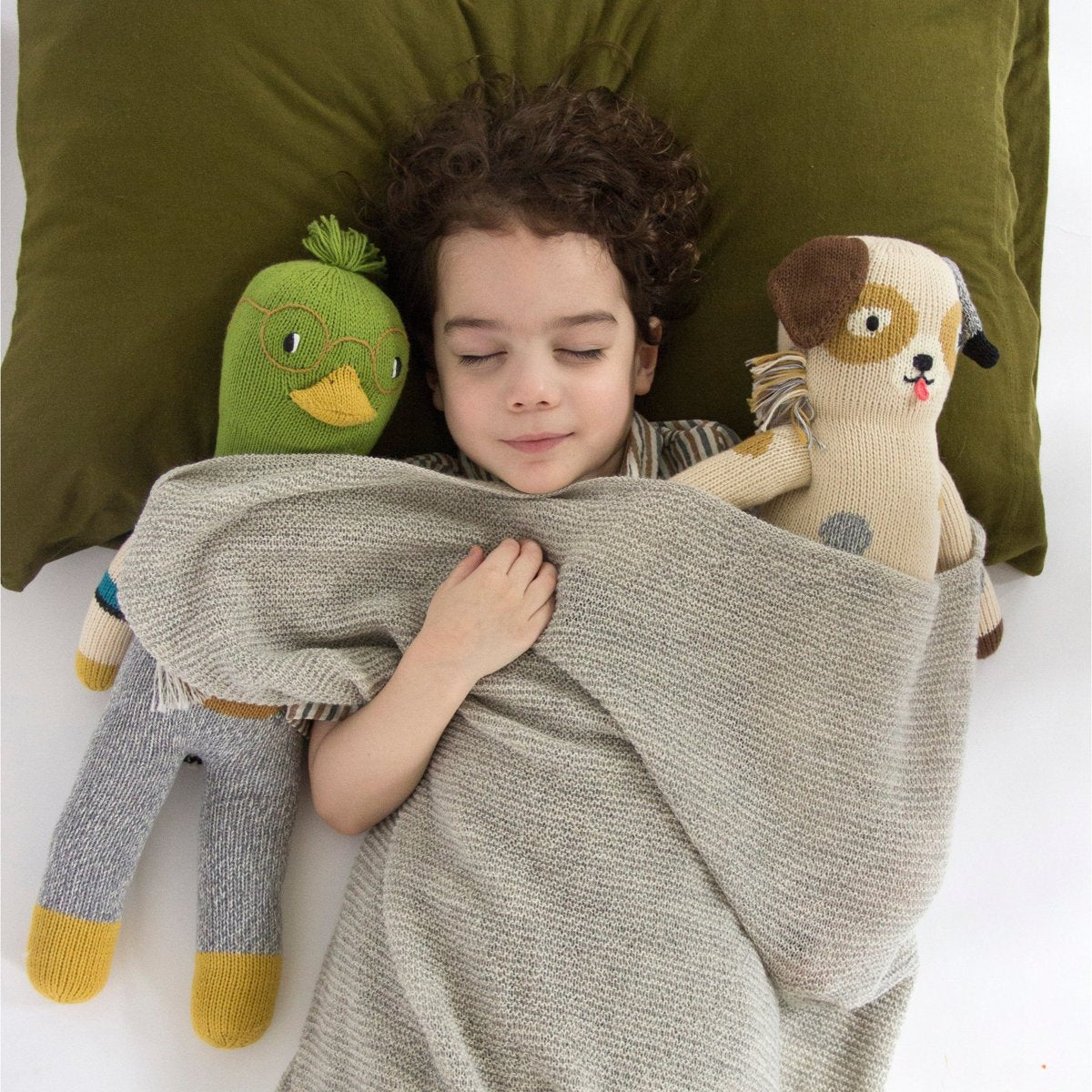 mondocherry - Blabla | "Ozzie the dog" kids cotton doll - sleep