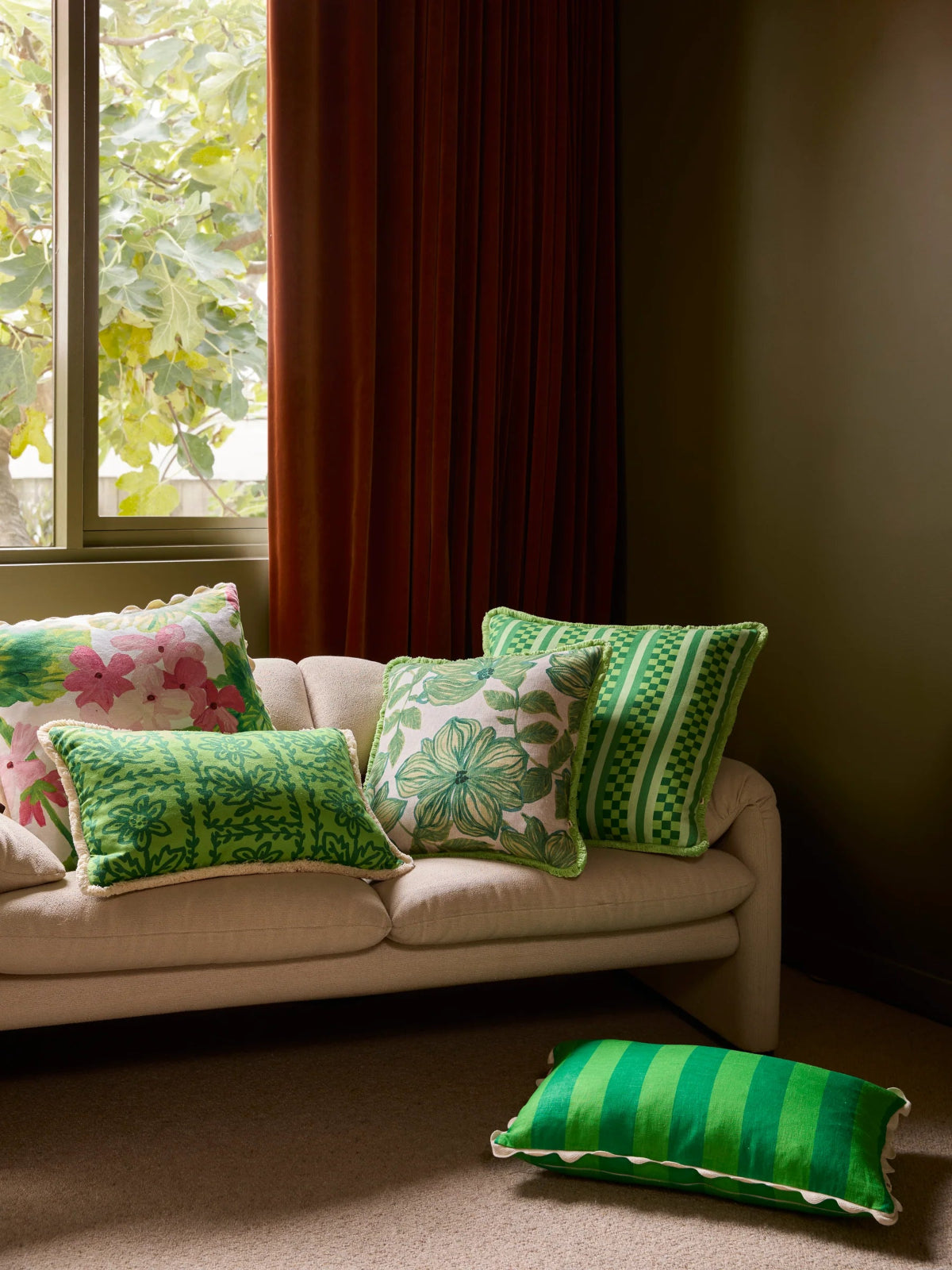 mondocherry - Bonnie and Neil | geranium multi linen cushion - sofa