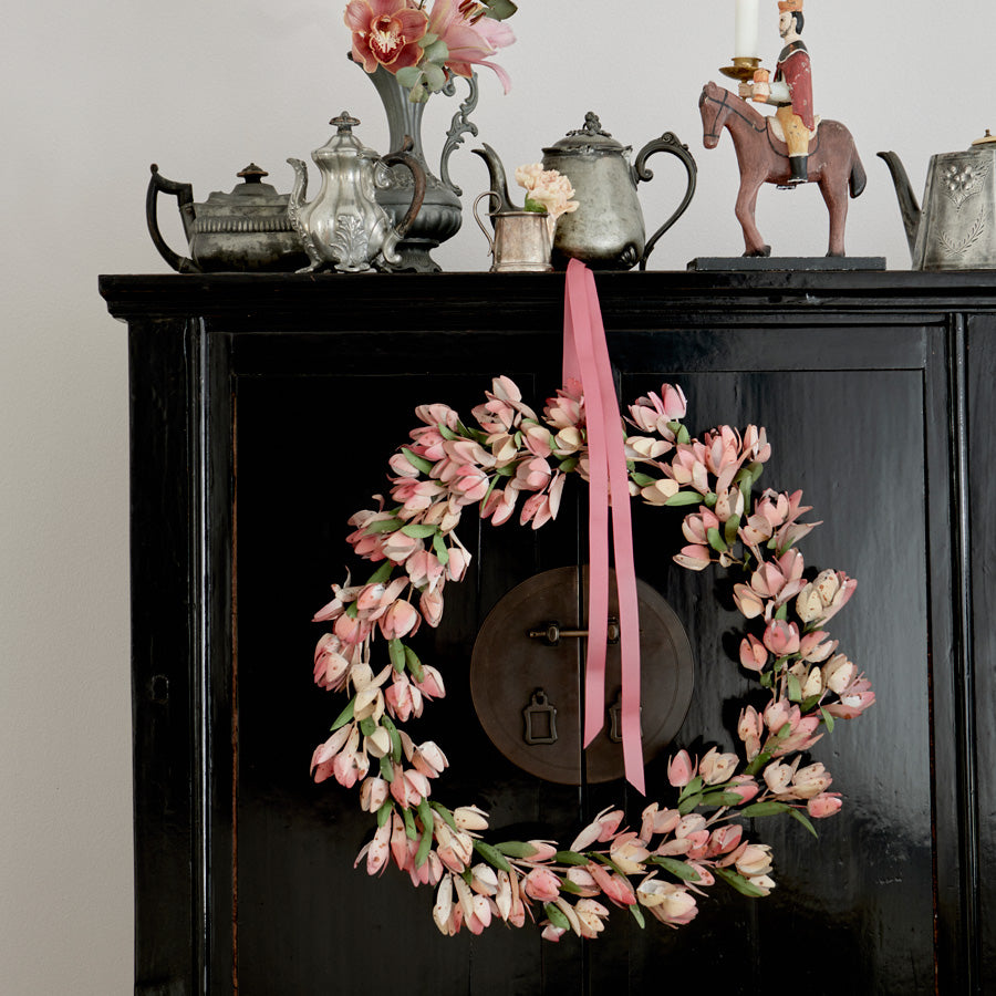 mondocherry - Bungalow | tulip wreath | blush - cupboard